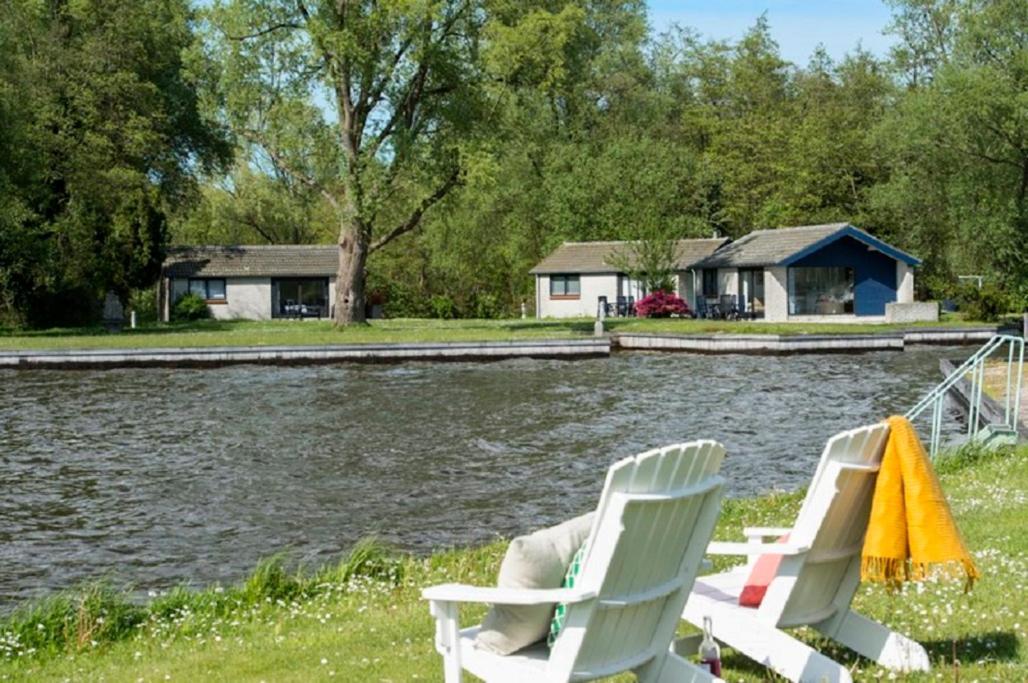 Bungalow Op Eiland Hotell Loosdrecht Exteriör bild